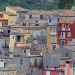 Novara di Sicilia: Stadtansicht