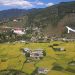 Reisterrassen und ein Dzong
