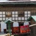 Hinterhof Idylle in Chimi Lhakhang Village